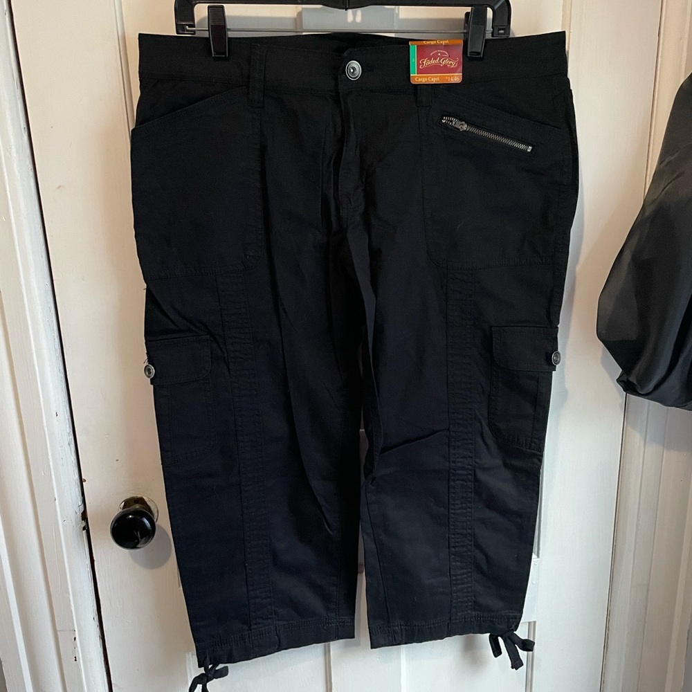 Faded Glory Black Cargo Pants with Tapered Legs